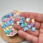 Miçanga para Bijuteria Coração Cor Candy 11x10mm