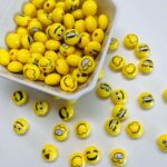 Miçanga Entremeio Emoji Oval Carinhas 12mm - Imagem 2