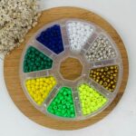 Kit copa do mundo Miçangão em Vidro 3,6mm 6/0 Aprox. 1550pçs - Imagem 3