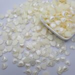 Meia Pérola coração riscado cor pérola 11mm -100unid. - Imagem 2