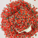 Mini Aplique Fimo Morango Confete 8x5mm - Imagem 2