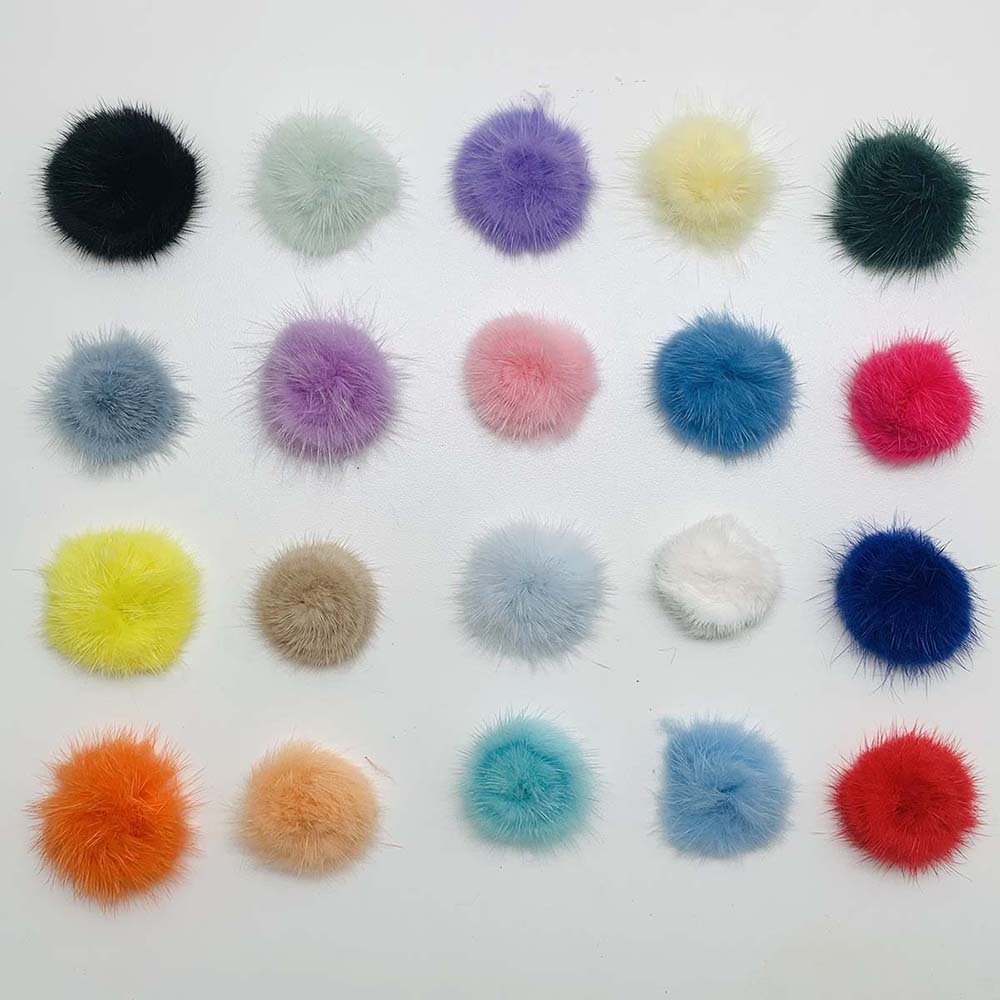 pompom pelucia pelinho grande Aplique Pompom Pelúcia Achatado 4,5cm - Imagem 1